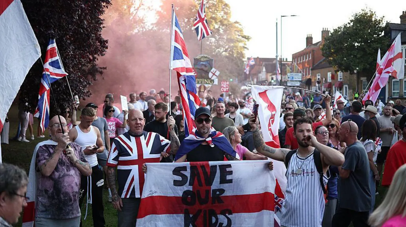 UK Suspends Refugee Family Reunion Applications: What It Means for Refugees and Migrants