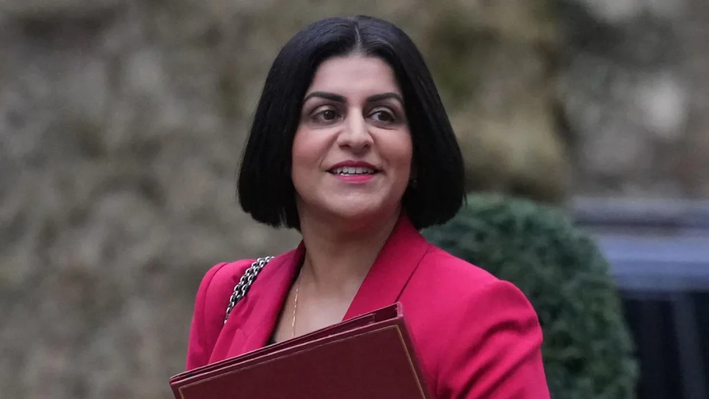 Unions urge ministers to soften planned changes to immigration rules