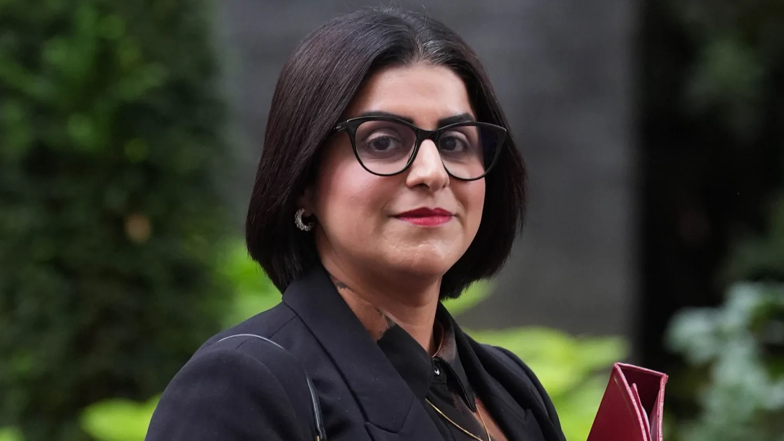 UK Settlement Rule Changes Face Growing Opposition from Trade Unions
